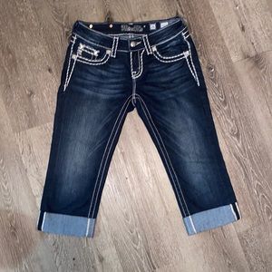 Miss Me cuffed capri